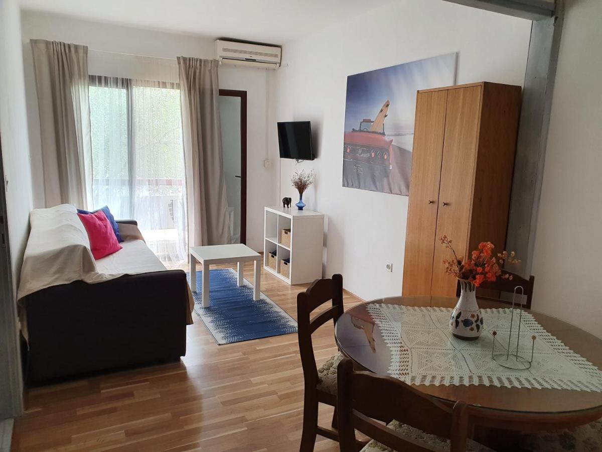 Aenona Sunny Apartment Vrsi Exterior photo